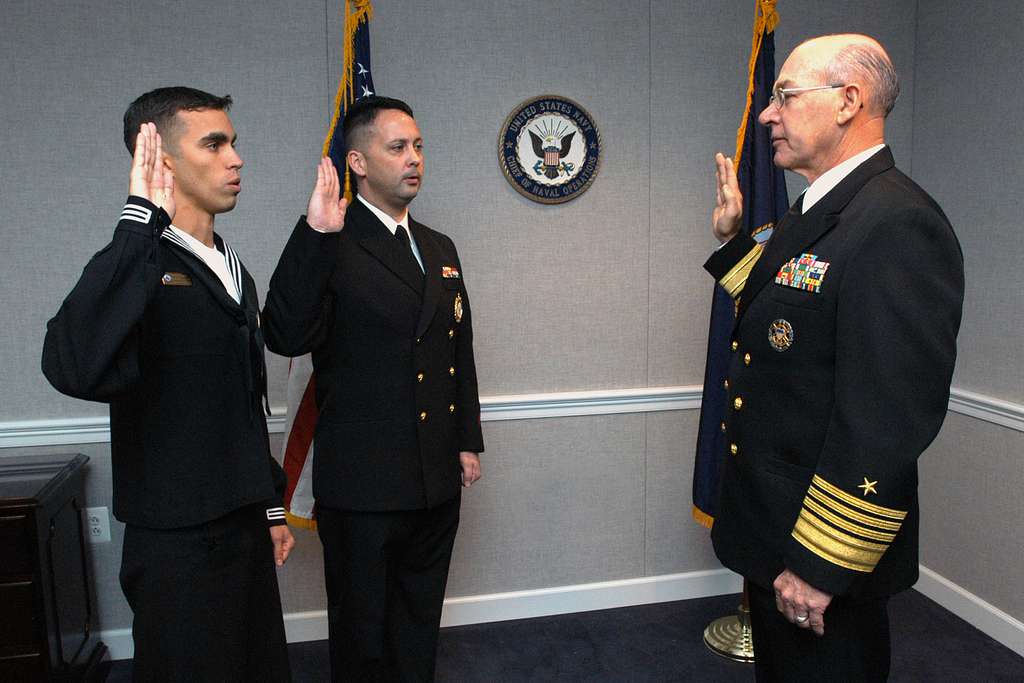 Admiral Vern Clark, Chief of Naval Operations, addresses attendees