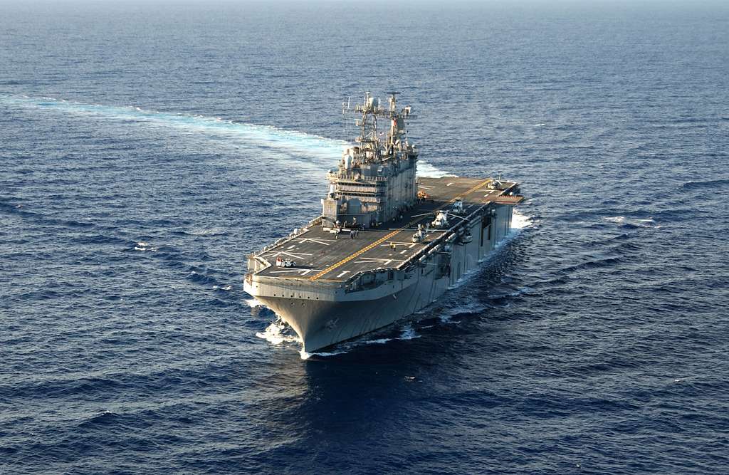 The amphibious assault ship USS Tarawa (LHA 1) approaches Naval Station ...