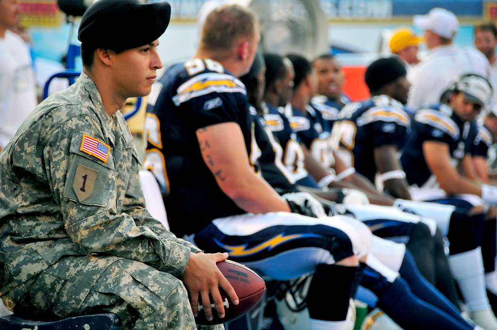 Images - San Diego Chargers at Naval Base San Diego  - DVIDS