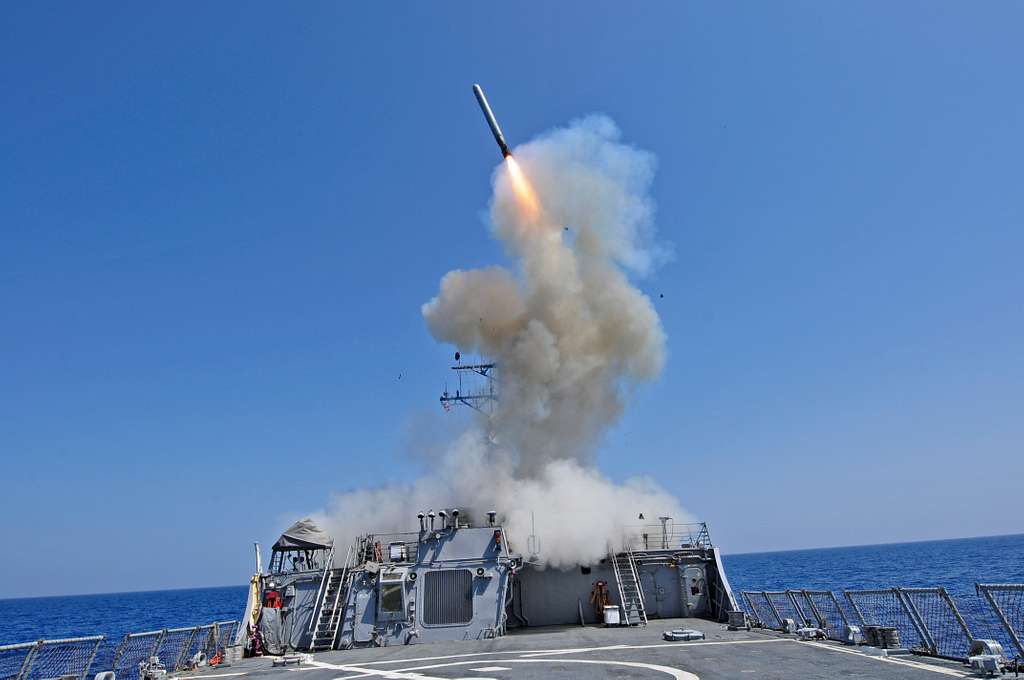 The Arleigh Burke-class guided-missile destroyer USS Barry (DDG 52 ...