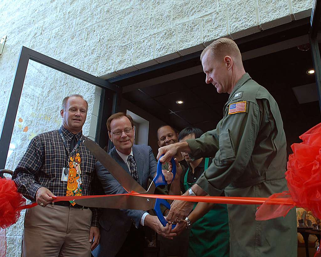 Capt. Yancy B. Lindsey, Commander Of Naval Base Coronado, Cuts The ...