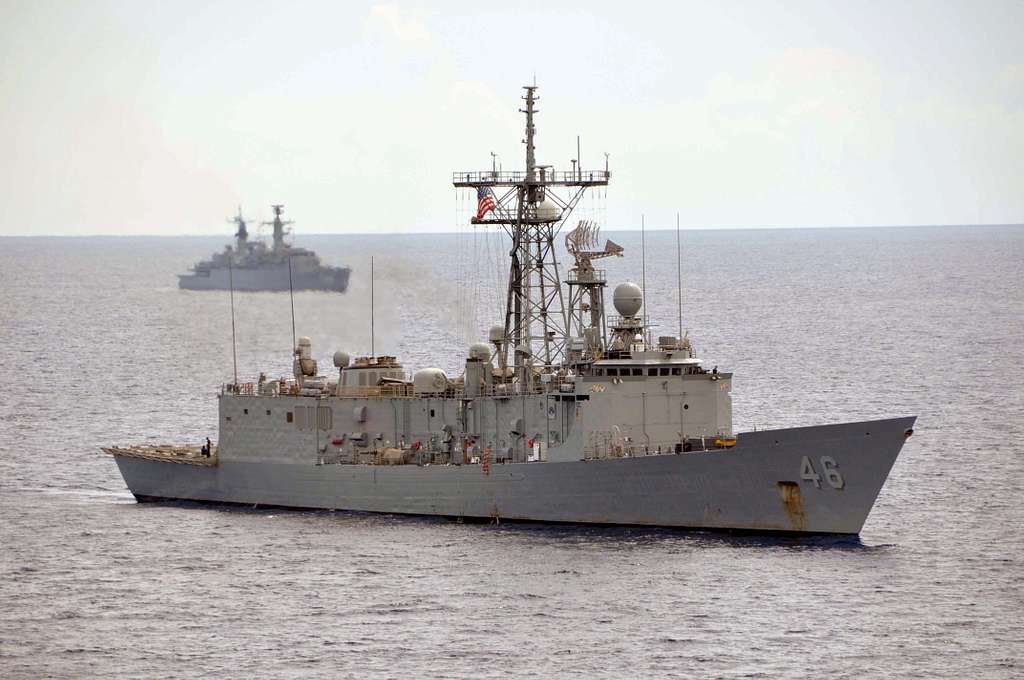 The guided-missile frigate USS Rentz (FFG 46) and the Brazilian navy ...