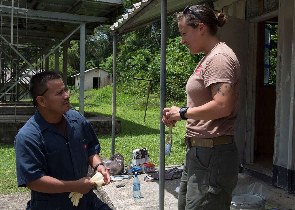 File:US Navy 091211-N-9584H-199 Equipment Operator 1st Class Bryan