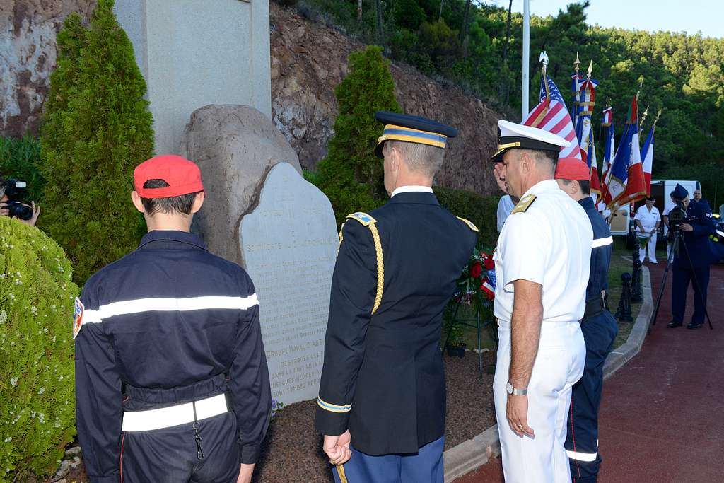 U.S. Marine SgtMaj. Carlos A. Ruiz (right) exchanges - PICRYL - Public  Domain Media Search Engine Public Domain Image