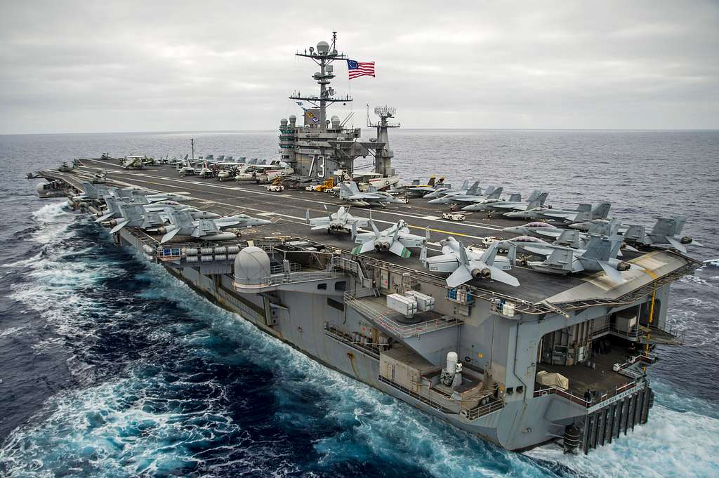 The Nimitz Class Aircraft Carrier Uss George Washington Cvn 73