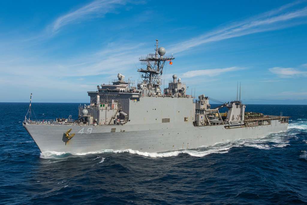 Amphibious dock landing ship USS Harpers Ferry (LSD 49) transits 