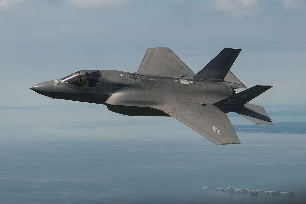 Navy Lt William Bowen An F 35 Pax River Integrated Test Force Pilot Assigned To Air