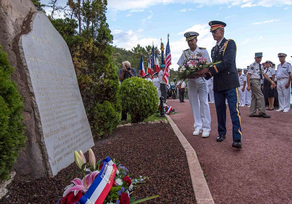 U.S. Marine SgtMaj. Carlos A. Ruiz (right) exchanges - PICRYL - Public  Domain Media Search Engine Public Domain Image