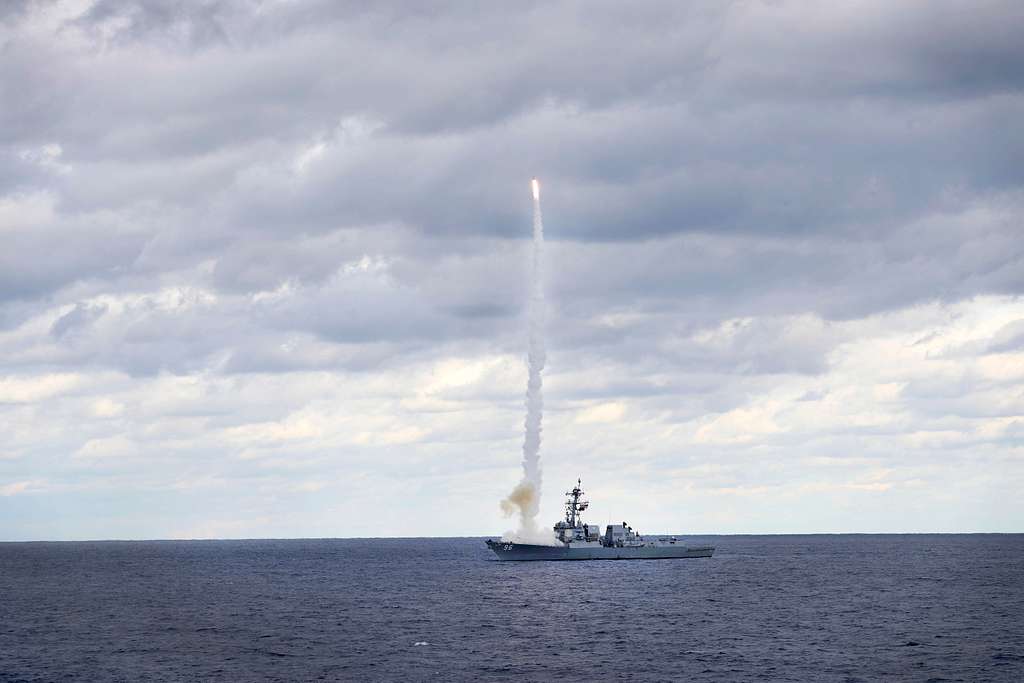 The Arleigh Burke-class guided-missile destroyer USS Bainbridge (DDG 96 ...